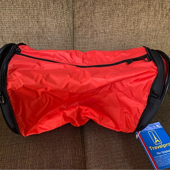 Black Travelpro convertible Bag - Picture 5 of 6